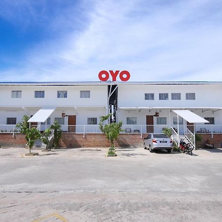 Oyo 44011 Weng Bee Guest House Kota Kinabalu Zewnętrze zdjęcie