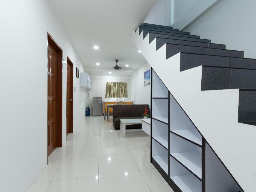 Oyo 44011 Weng Bee Guest House Kota Kinabalu Zewnętrze zdjęcie