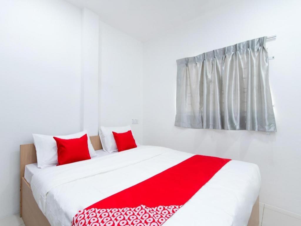 Oyo 44011 Weng Bee Guest House Kota Kinabalu Zewnętrze zdjęcie