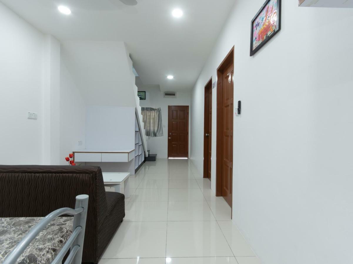 Oyo 44011 Weng Bee Guest House Kota Kinabalu Zewnętrze zdjęcie