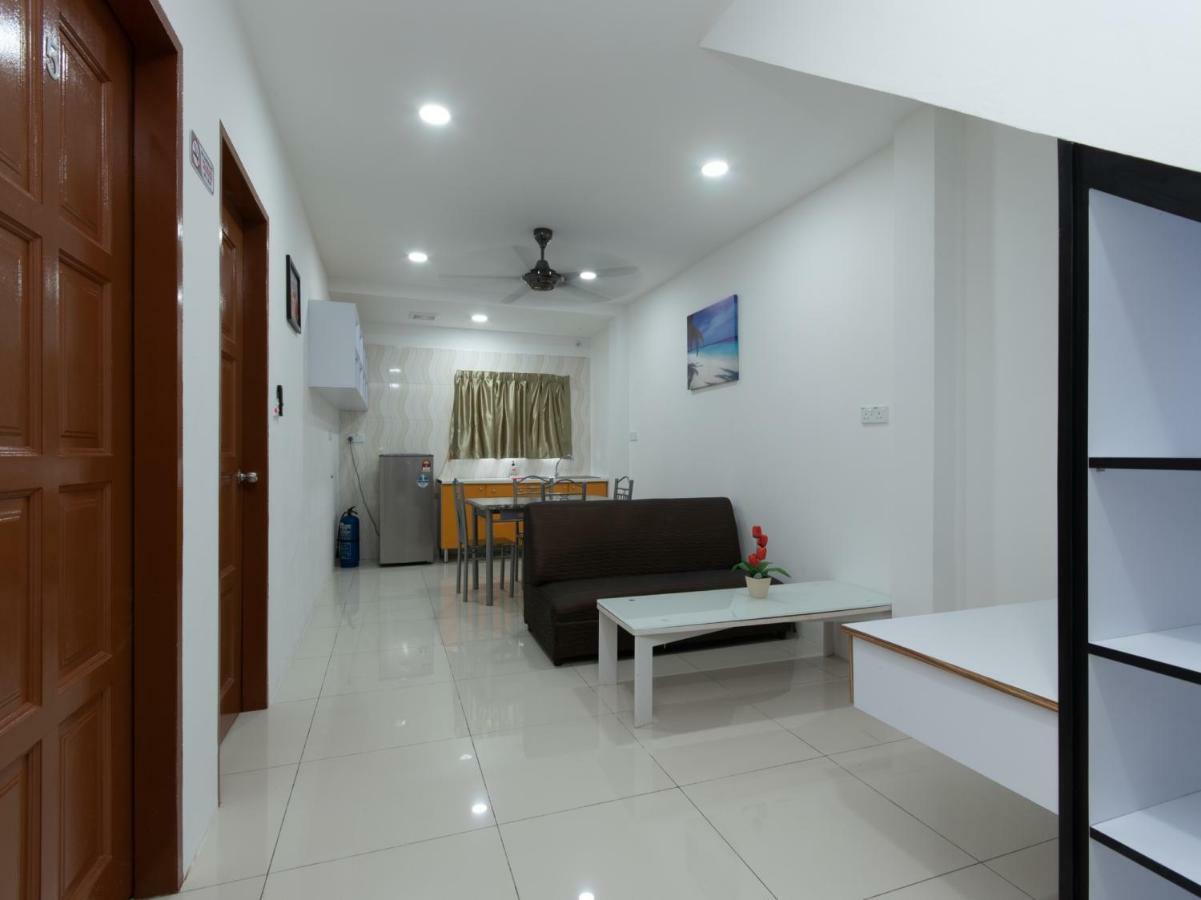 Oyo 44011 Weng Bee Guest House Kota Kinabalu Zewnętrze zdjęcie