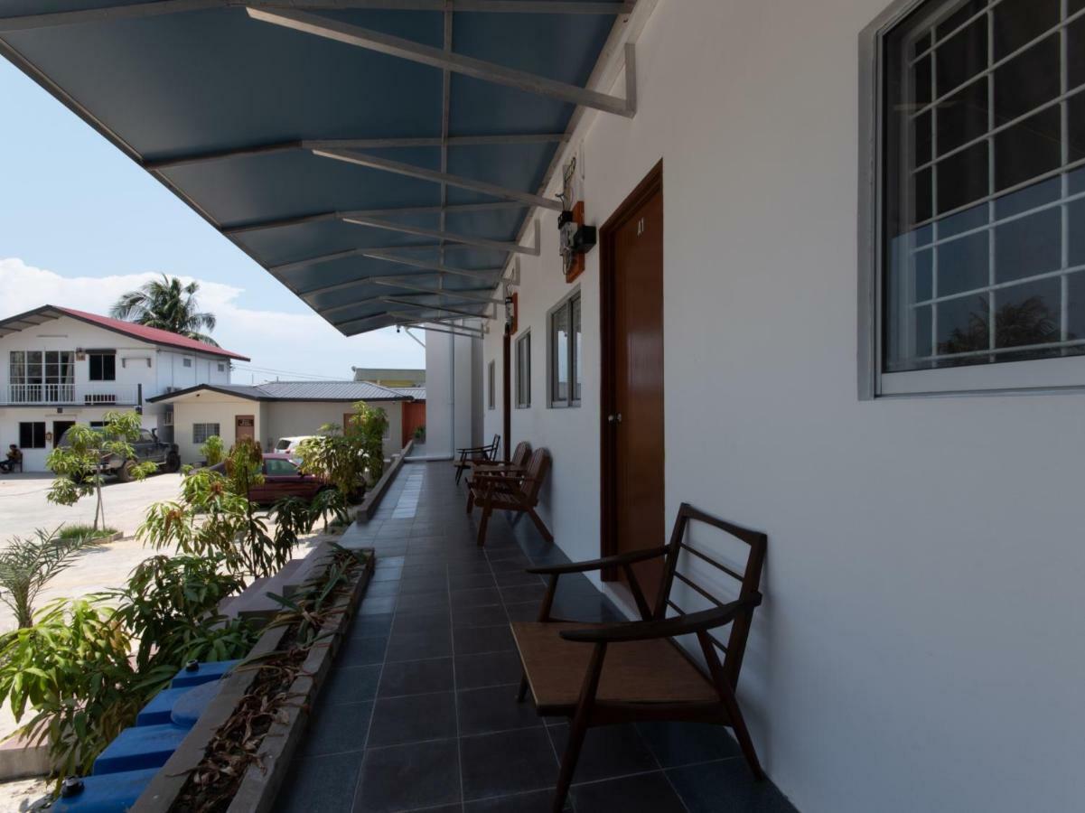 Oyo 44011 Weng Bee Guest House Kota Kinabalu Zewnętrze zdjęcie