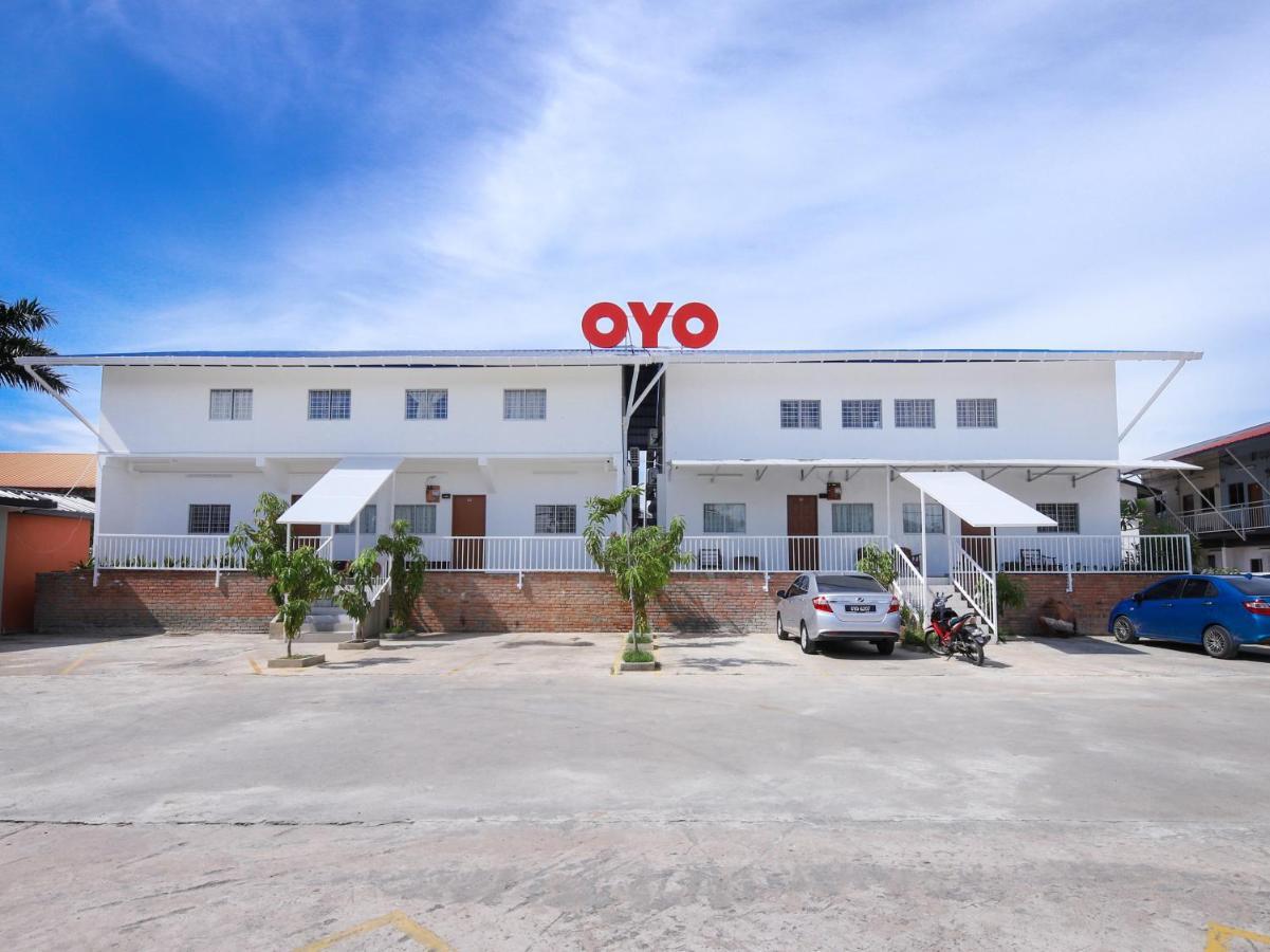Oyo 44011 Weng Bee Guest House Kota Kinabalu Zewnętrze zdjęcie