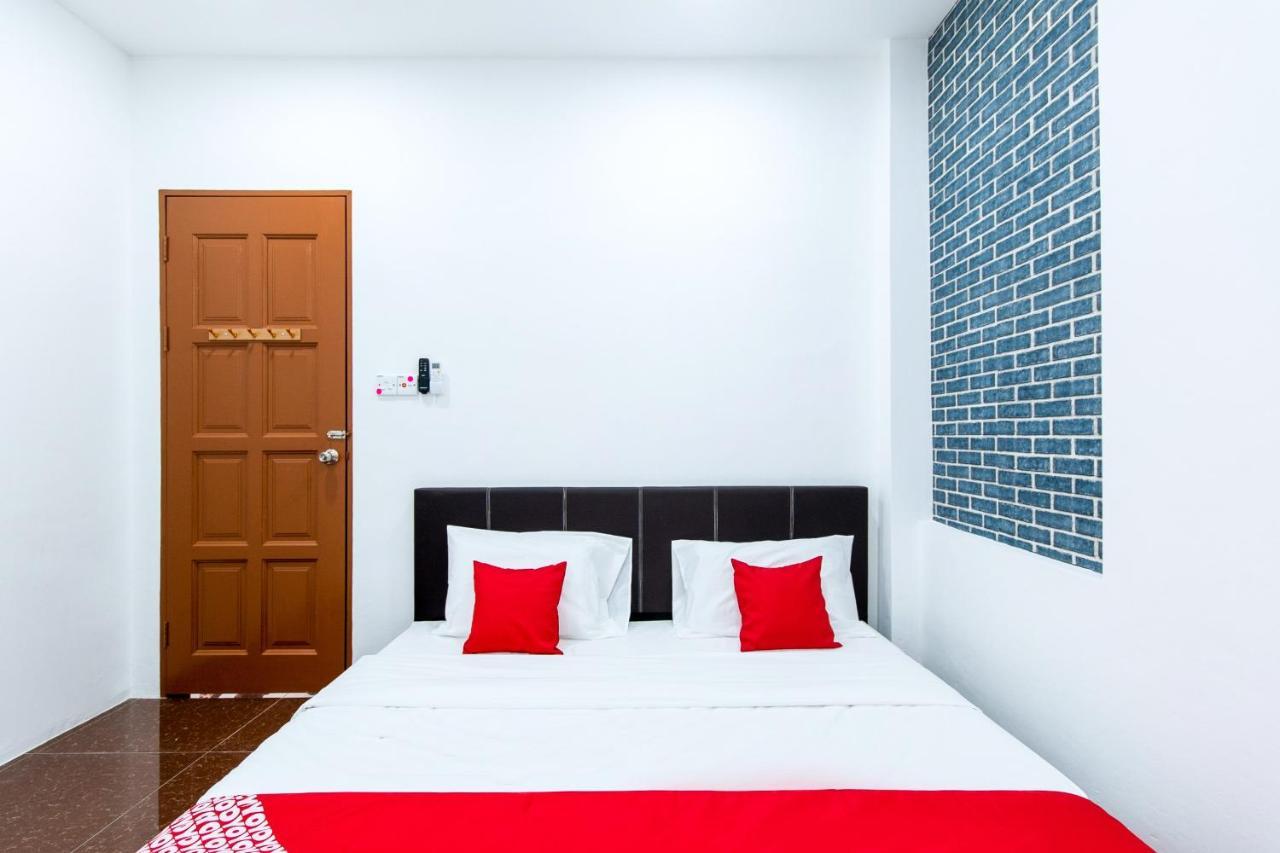Oyo 44011 Weng Bee Guest House Kota Kinabalu Zewnętrze zdjęcie
