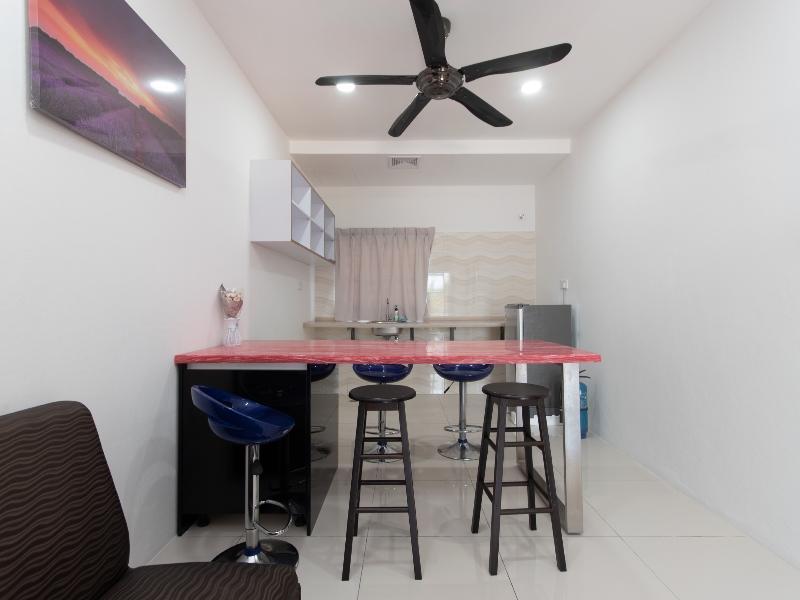 Oyo 44011 Weng Bee Guest House Kota Kinabalu Zewnętrze zdjęcie